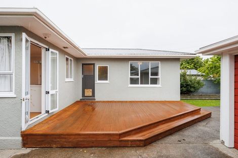 Photo of property in 4 Eton Place, Terrace End, Palmerston North, 4410