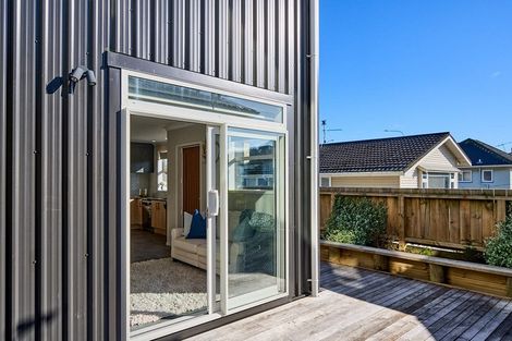 Photo of property in 28b Mana Esplanade, Paremata, Porirua, 5026