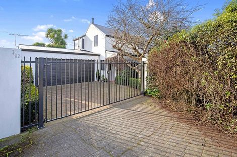 Photo of property in 2/82 Maidstone Road, Ilam, Christchurch, 8041