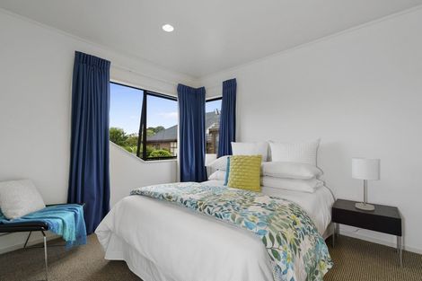 Photo of property in 13a Horotutu Road, Greenlane, Auckland, 1061