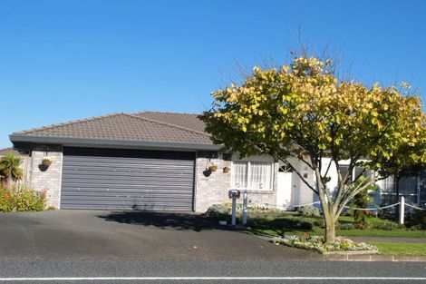 Photo of property in 2/32 Kilimanjaro Drive, Northpark, Auckland, 2013