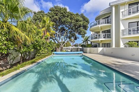 Photo of property in 26/4e Collins Street, Takapuna, Auckland, 0622