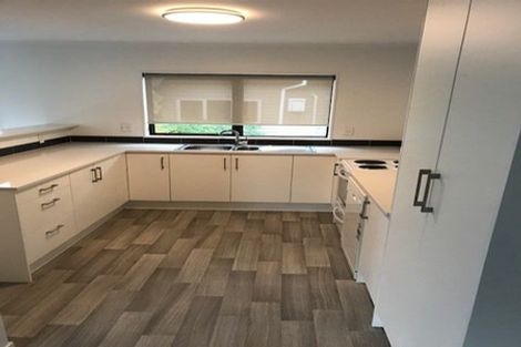 Photo of property in 2/23 William Souter Street, Forrest Hill, Auckland, 0620