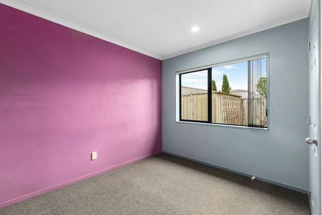 Photo of property in 100a Manuroa Road, Takanini, 2112