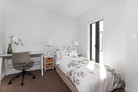 Photo of property in Frank Sargeson Apts, 504/80 Anzac Street, Takapuna, Auckland, 0622