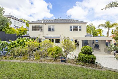 Photo of property in 14 Brooke Ridge Rise, East Tamaki Heights, Auckland, 2016