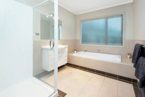 Photo of property in 14a Gibraltar Street, Howick, Auckland, 2014