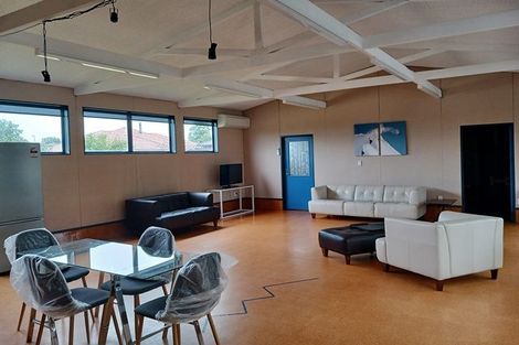 Photo of property in 51 Parnell Heights Drive, Kelvin Grove, Palmerston North, 4414