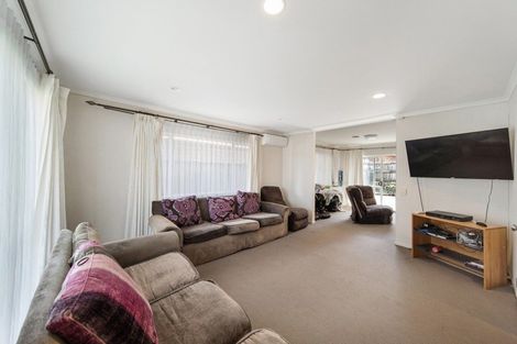 Photo of property in 80 Middlefield Drive, Flat Bush, Auckland, 2016