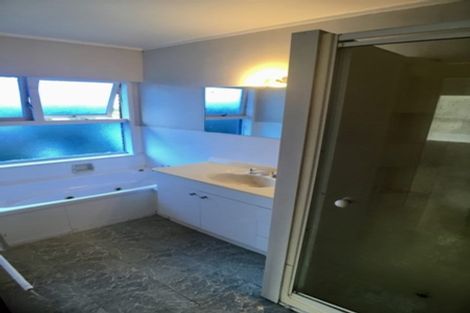 Photo of property in 21 Miramar Place, Pakuranga, Auckland, 2010