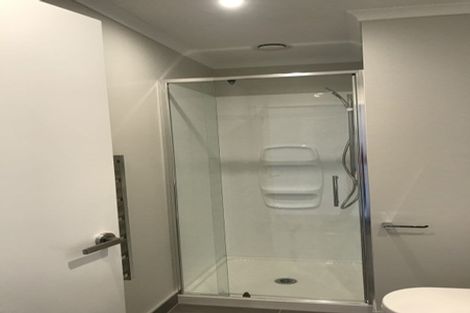 Photo of property in 16 Wai Place, Westgate, Auckland, 0614