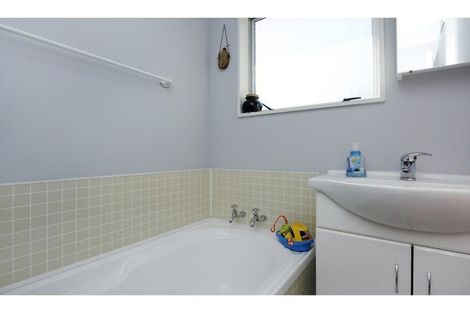 Photo of property in 2/17 Rawhiti Street, Tahunanui, Nelson, 7011