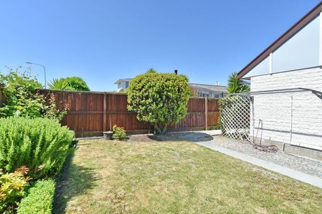 Photo of property in 1/15 Heathglen Avenue, Parklands, Christchurch, 8083