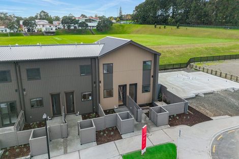 Photo of property in 19 Taiko Lane, Glenfield, 0629