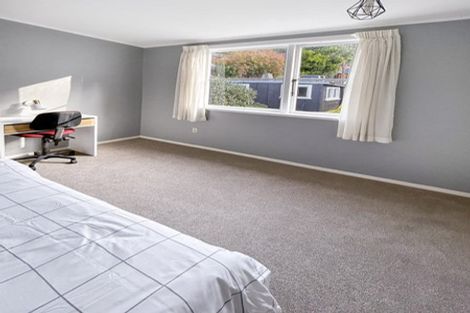 Photo of property in 73 Wyndham Road, Pinehaven, Upper Hutt, 5019