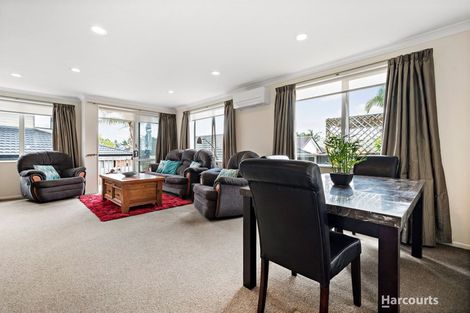 Photo of property in 11 Logan Place, Waiuku, 2123