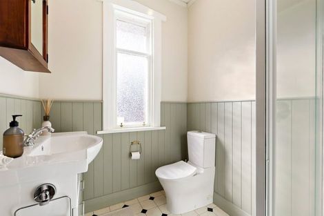 Photo of property in 5 Darlington Road, Miramar, Wellington, 6022