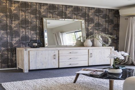 Photo of property in 22 Gala Place, Henderson, Auckland, 0612