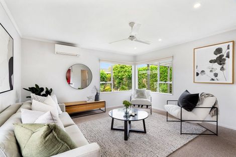 Photo of property in 1 Balmoral Street, Taradale, Napier, 4112