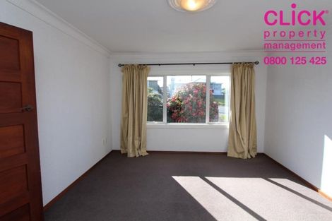 Photo of property in 1 Waldron Crescent, Green Island, Dunedin, 9018