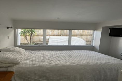 Photo of property in 11 Hinemoa Place, Snells Beach, 0920