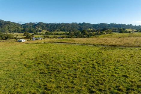 Photo of property in 21 Doel Road, Awanui, 0486