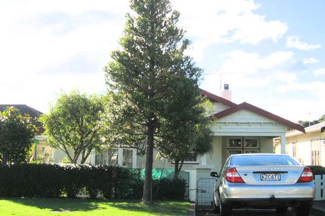 Photo of property in 24 Kauri Street, Eastbourne, Lower Hutt, 5013