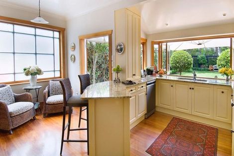 Photo of property in 5 Cameron Street, Takapuna, Auckland, 0622