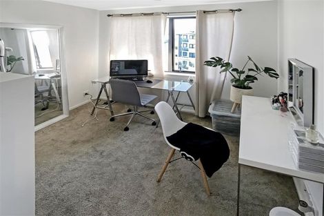 Photo of property in Apollo Apartments, 201/46 Rosedale Road, Rosedale, Auckland, 0632