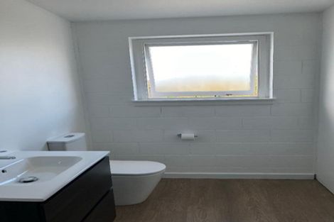 Photo of property in 1/99 Aikmans Road, Merivale, Christchurch, 8014