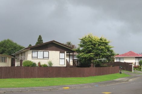 Photo of property in 14 Newland Grove, Henderson, Auckland, 0610
