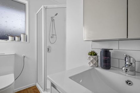 Photo of property in 4c Owens Terrace, Upper Riccarton, Christchurch, 8041