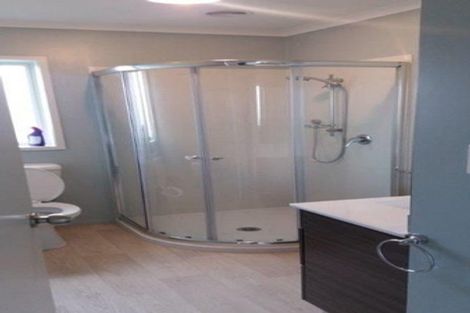 Photo of property in 2 Elena Place, Welcome Bay, Tauranga, 3112