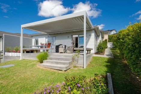 Photo of property in 18 Alloway Street, Westgate, Auckland, 0614