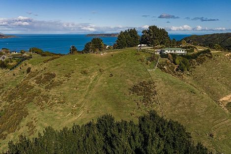 Photo of property in 68-76 The Track, Plimmerton, Porirua, 5026