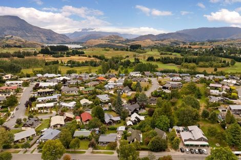 Photo of property in 36 Adamson Drive, Arrowtown, 9302