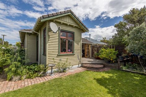 Photo of property in 33 Hendon Street, Edgeware, Christchurch, 8013