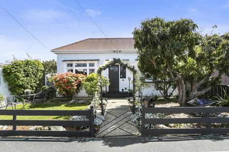 Photo of property in 30 Bathgate Street, South Dunedin, Dunedin, 9012