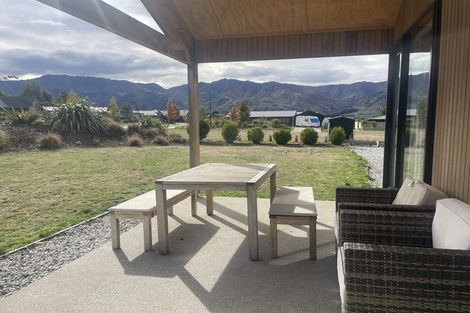 Photo of property in 24 Grandview Road, Lake Hawea, 9382