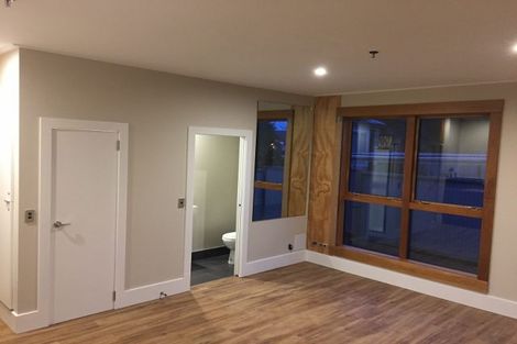 Photo of property in 71 Barbour Street, Waltham, Christchurch, 8011