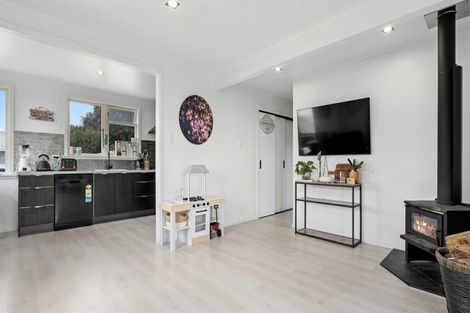 Photo of property in 5 Konini Street, Inglewood, 4330