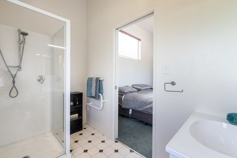 Photo of property in 8 Taranui Place, Mangawhai Heads, Mangawhai, 0505