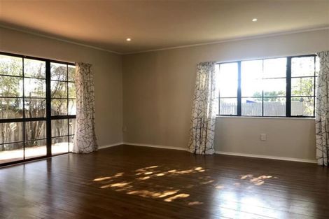 Photo of property in 1/14 View Road, Papakura, 2110