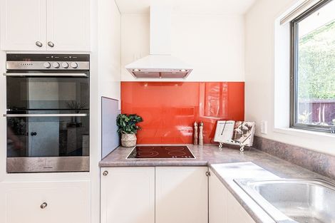 Photo of property in 2 Rubens Place, Burnside, Christchurch, 8053