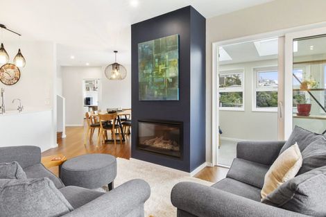 Photo of property in 53 View Road, Houghton Bay, Wellington, 6023