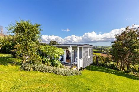Photo of property in 52 Fishlock Road, Te Arai, Wellsford, 0974