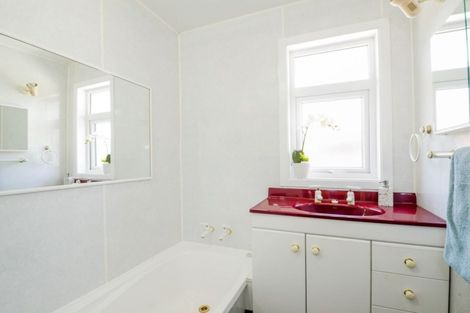 Photo of property in 54 Elwyn Crescent, Green Island, Dunedin, 9018