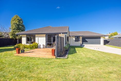 Photo of property in 31 Nielsen Gardens, Rototuna, Hamilton, 3210