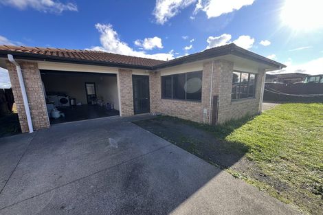 Photo of property in 1/415 Roscommon Road, Clendon Park, Auckland, 2103