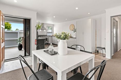 Photo of property in 7a Kempton Street, Greytown, 5712